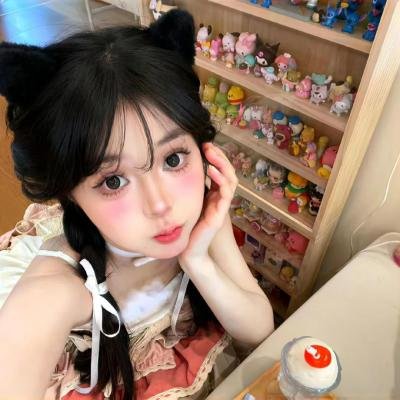 悄悄地喜欢你 海报